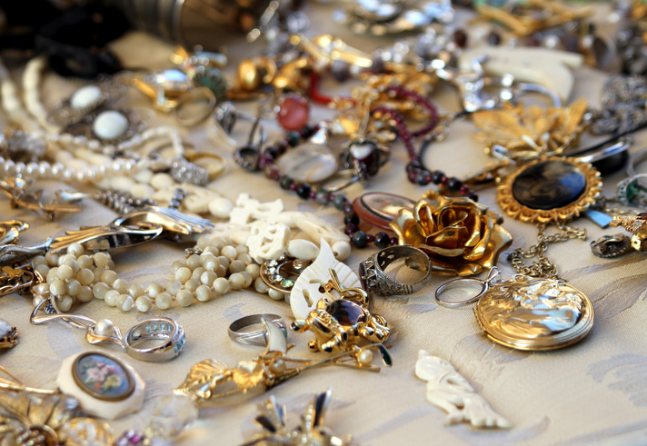 Estate Jewelry Loans in Arizona